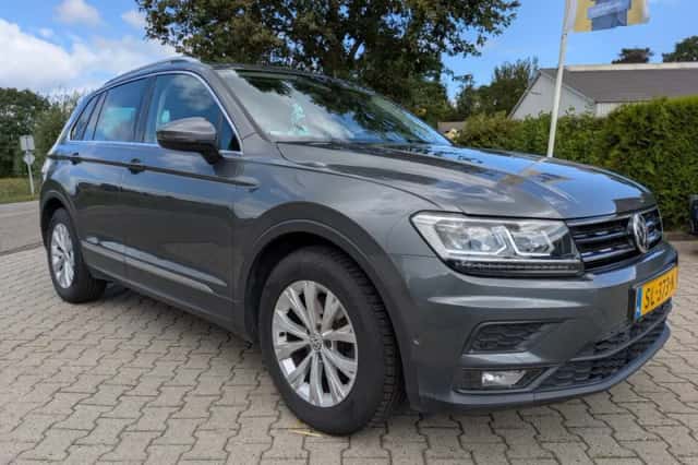 Volkswagen Tiguan (2018) thumbnail 3