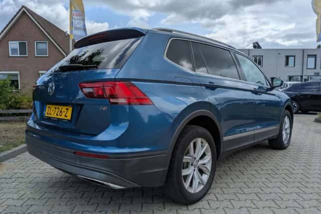 Volkswagen Tiguan (2019) thumbnail 5