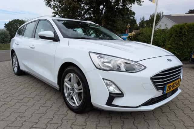 Ford Focus (2019) thumbnail 3