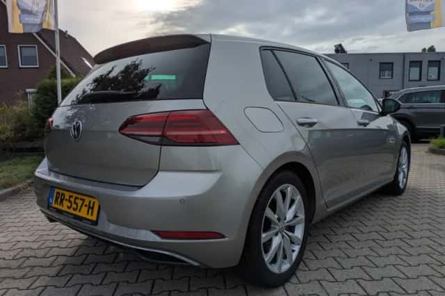 Volkswagen Golf (2018) thumbnail 5
