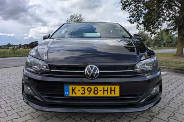 Volkswagen Polo (2021) thumbnail 2