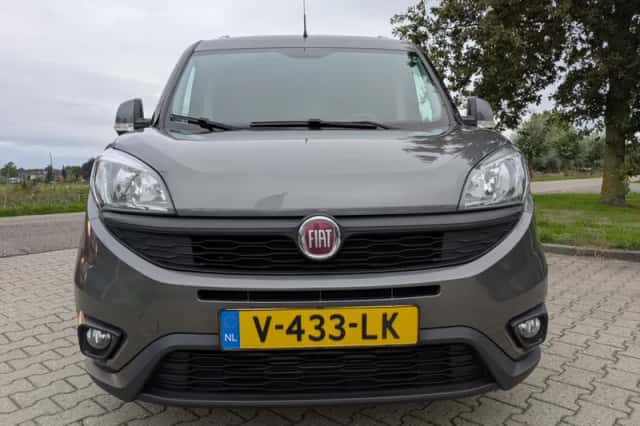 Fiat Doblò Cargo (2018) thumbnail 2