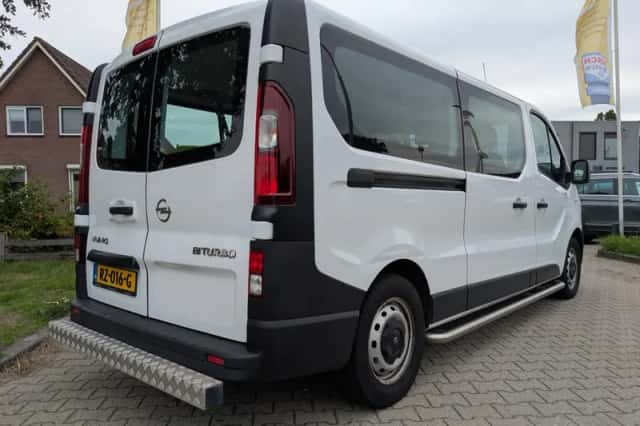 Opel Vivaro (2018) thumbnail 5