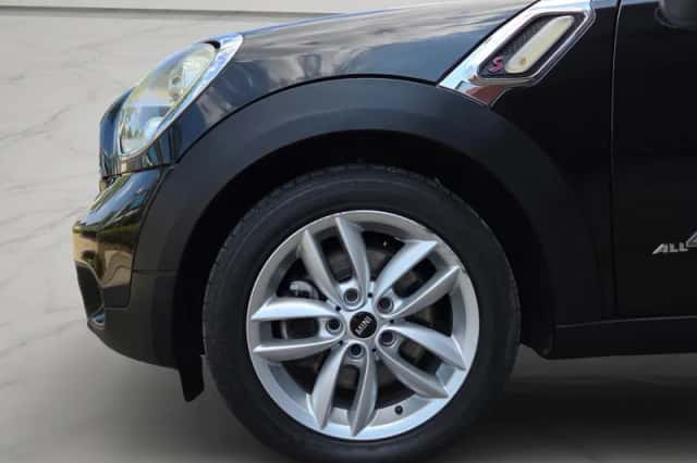 MINI Countryman (2010) thumbnail 6
