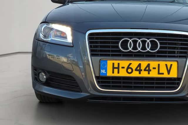 Audi A3 (2009) thumbnail 4