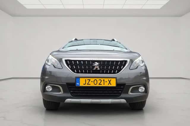 Peugeot 2008 (2016) thumbnail 3