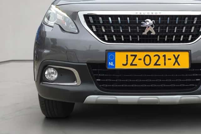 Peugeot 2008 (2016) thumbnail 4
