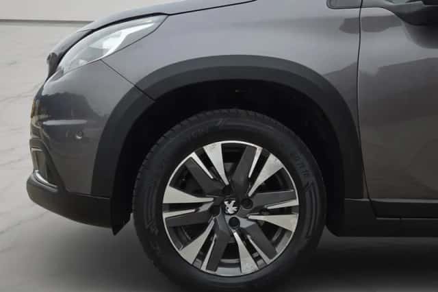 Peugeot 2008 (2016) thumbnail 6
