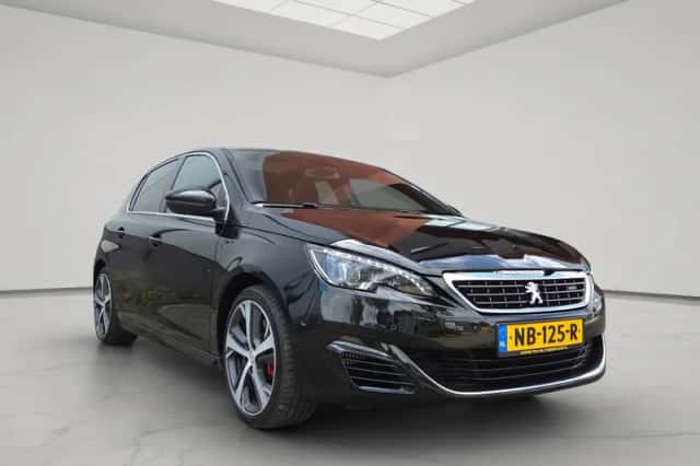 Peugeot 308 (2017) thumbnail 1