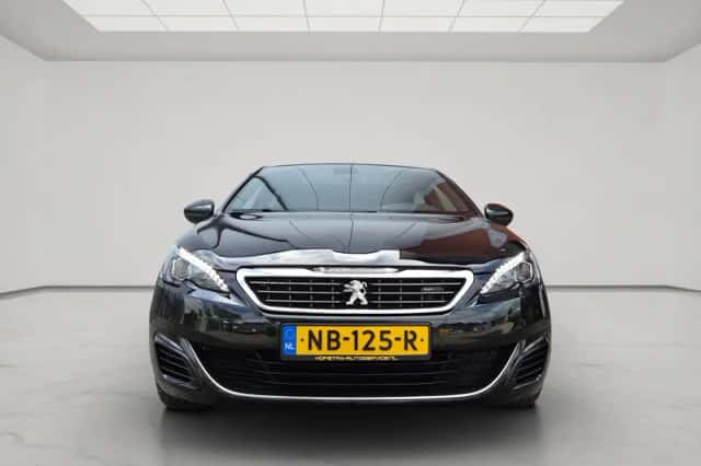 Peugeot 308 (2017) thumbnail 4