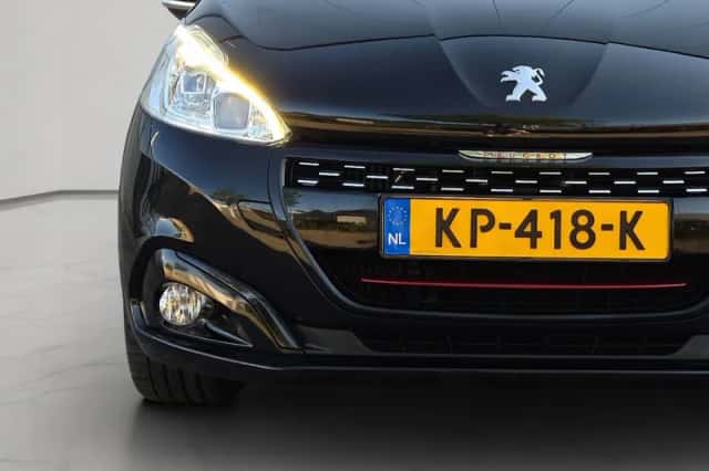 Peugeot 208 (2016) thumbnail 4