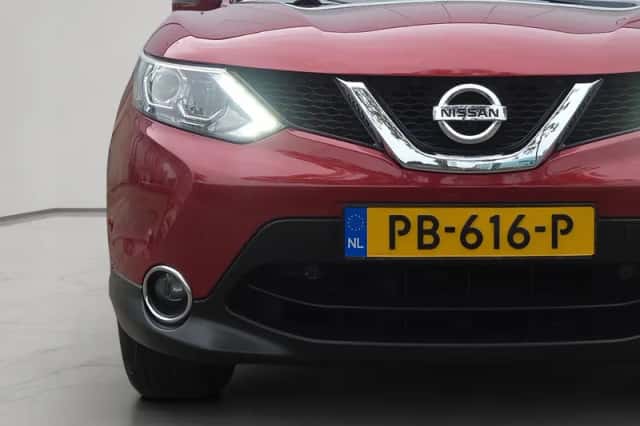 Nissan Qashqai (2016) thumbnail 4