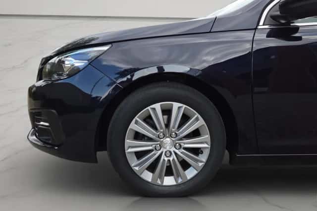 Peugeot 308 (2019) thumbnail 6