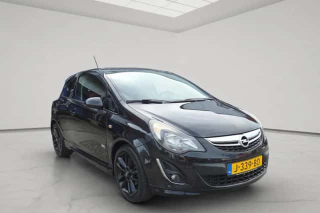Opel Corsa (2013) thumbnail 1