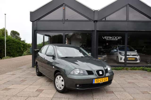 SEAT Ibiza (2003) thumbnail 3