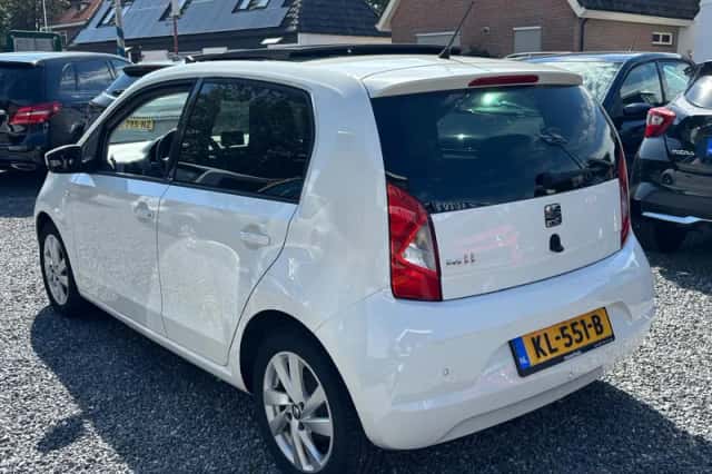 SEAT Mii (2016) thumbnail 3
