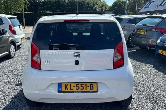 SEAT Mii (2016) thumbnail 4