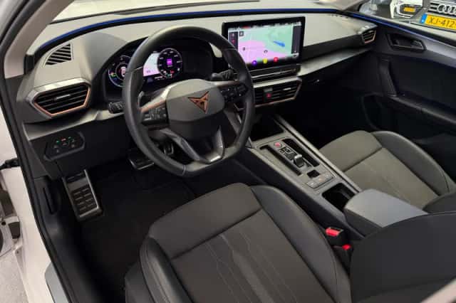CUPRA Leon Sportstourer (2023) thumbnail 3