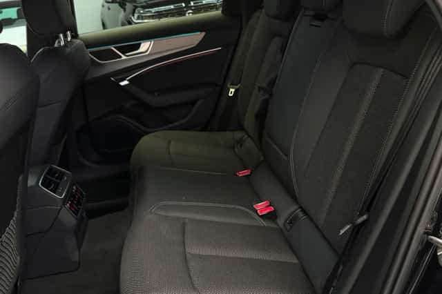 Audi A6 (2025) thumbnail 5