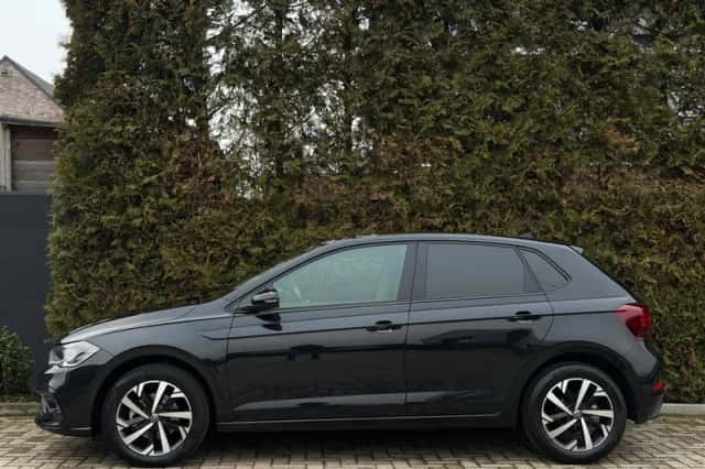 Volkswagen Polo (2023) thumbnail 2