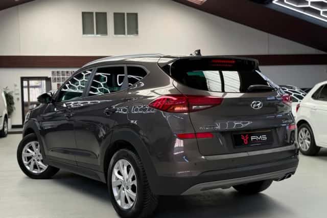 Hyundai Tucson (2019) thumbnail 2