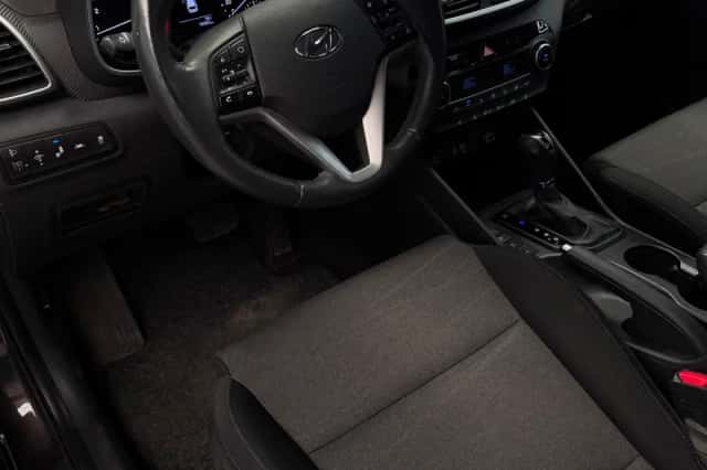 Hyundai Tucson (2019) thumbnail 3