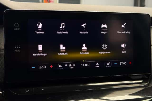Škoda Octavia (2023) thumbnail 6