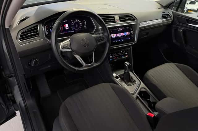 Volkswagen Tiguan All-Space (2022) thumbnail 3