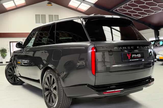 Land Rover Range Rover (2025) thumbnail 2