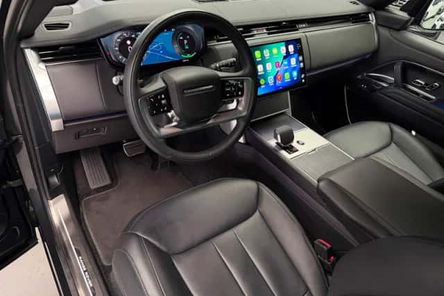 Land Rover Range Rover (2025) thumbnail 3