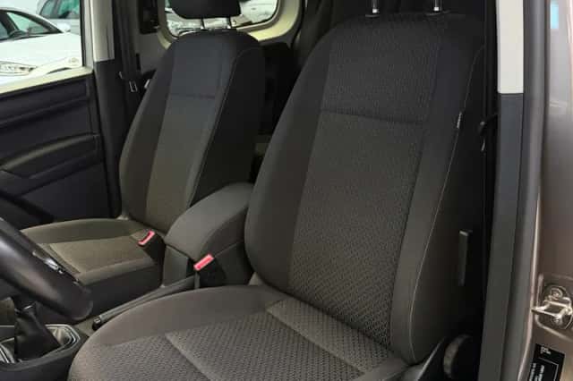 Volkswagen Caddy (2017) thumbnail 4