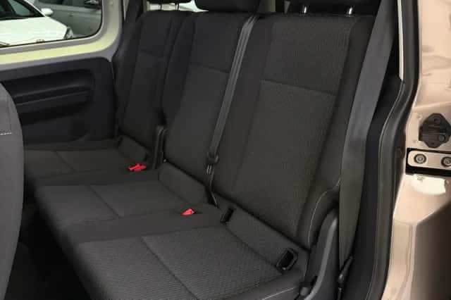 Volkswagen Caddy (2017) thumbnail 5