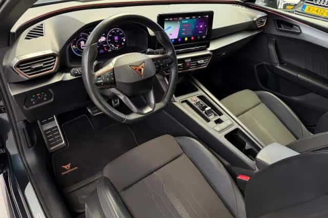 CUPRA Leon Sportstourer (2022) thumbnail 3