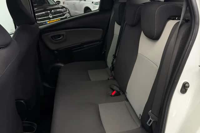 Toyota Yaris (2018) thumbnail 5