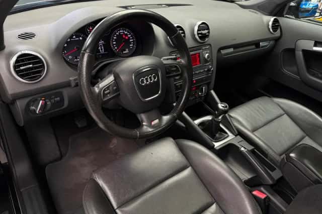 Audi A3 (2012) thumbnail 3