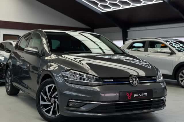Volkswagen Golf (2018) thumbnail 1