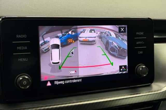 Škoda Kamiq (2022) thumbnail 6