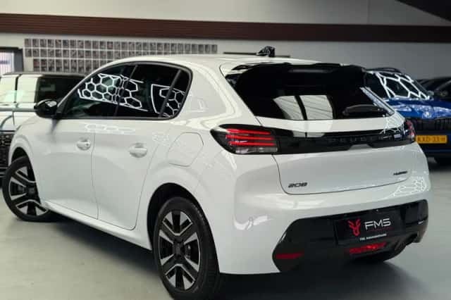 Peugeot 208 (2024) thumbnail 2