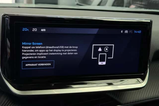 Peugeot 2008 (2024) thumbnail 6