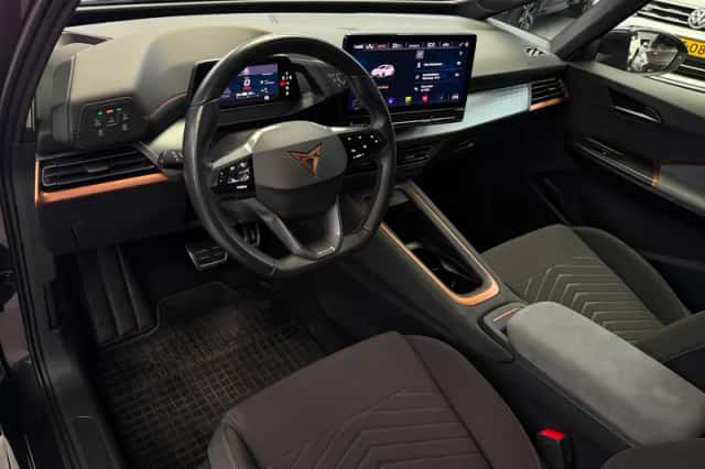 CUPRA Born (2023) thumbnail 3