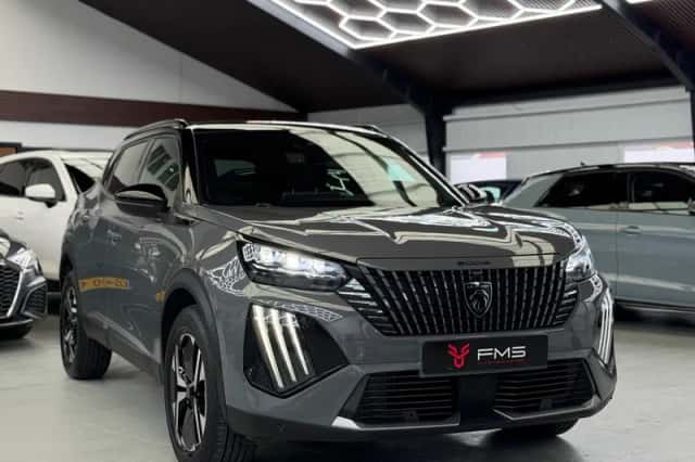 Peugeot 2008 (2024) thumbnail 6