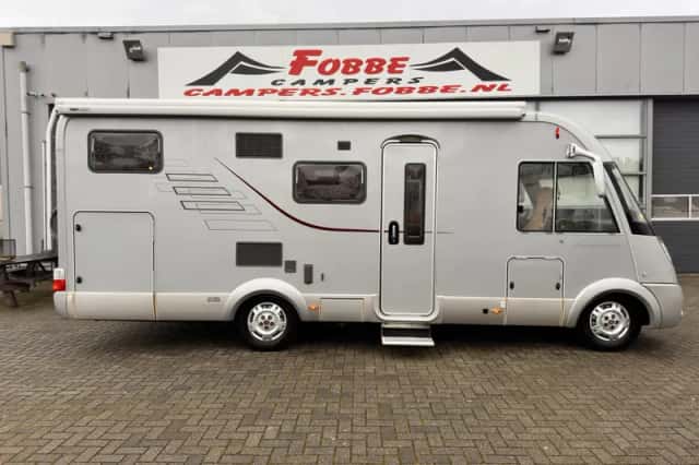 Hymer B 674 (2010) thumbnail 2