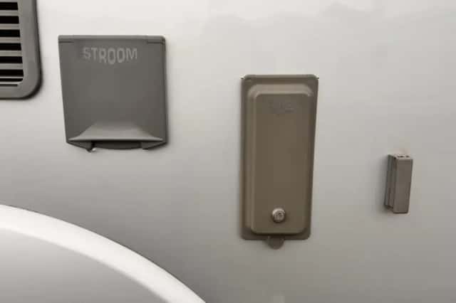 Hymer B 674 (2010) thumbnail 6