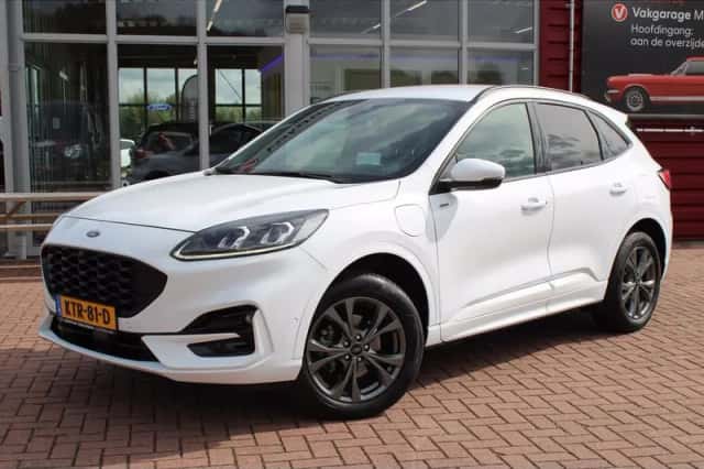 Ford Kuga (2023) thumbnail 1