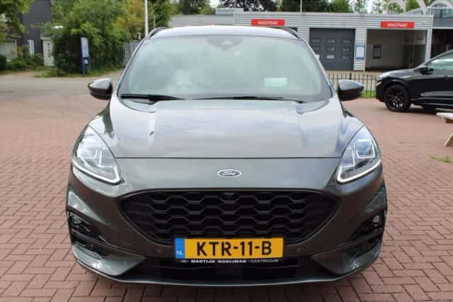 Ford Kuga (2022) thumbnail 4