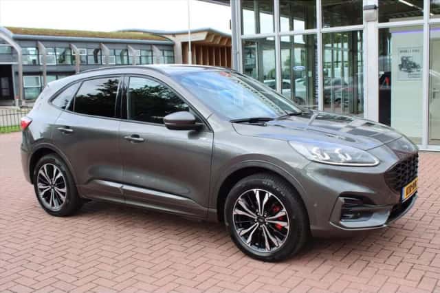 Ford Kuga (2022) thumbnail 6