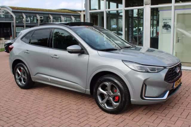 Ford Kuga (2025) thumbnail 3