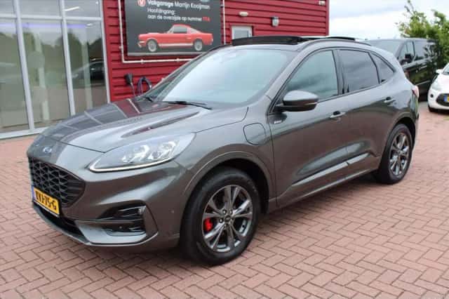 Ford Kuga (2022) thumbnail 3
