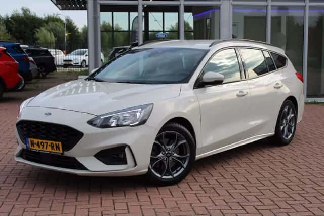 Ford Focus (2020) thumbnail 1