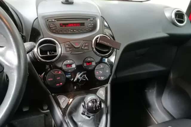 Ford Ka (2013) thumbnail 4